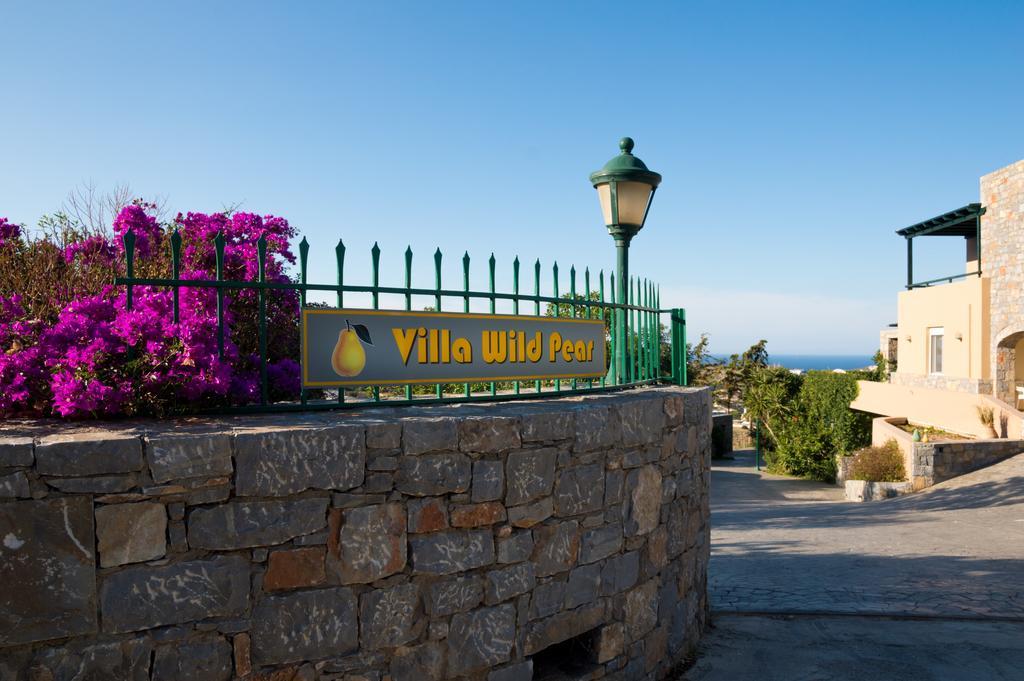 Wild Pear Villa Лигария Стая снимка